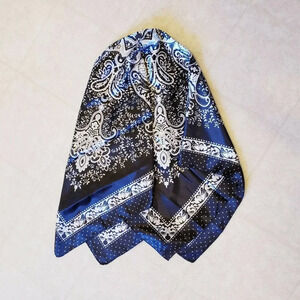 Women'sClassic Square Head Scarf Silky Satin Hijab Wraps Scarf